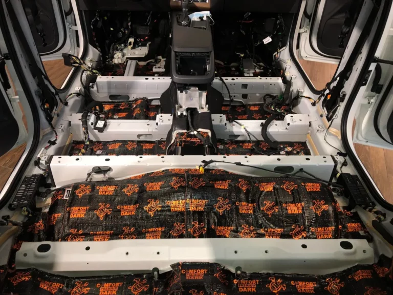 Шумоизоляция пола 2 Volvo XC90 2021